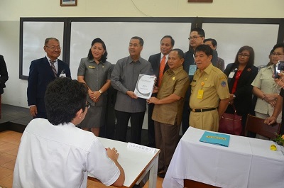 Wamendikbud Pantau UN di Tomohon dan Tondano